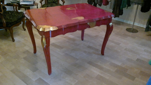 Restauratore Macerata - Ferretti Restauro - Tavolo stile chippendale